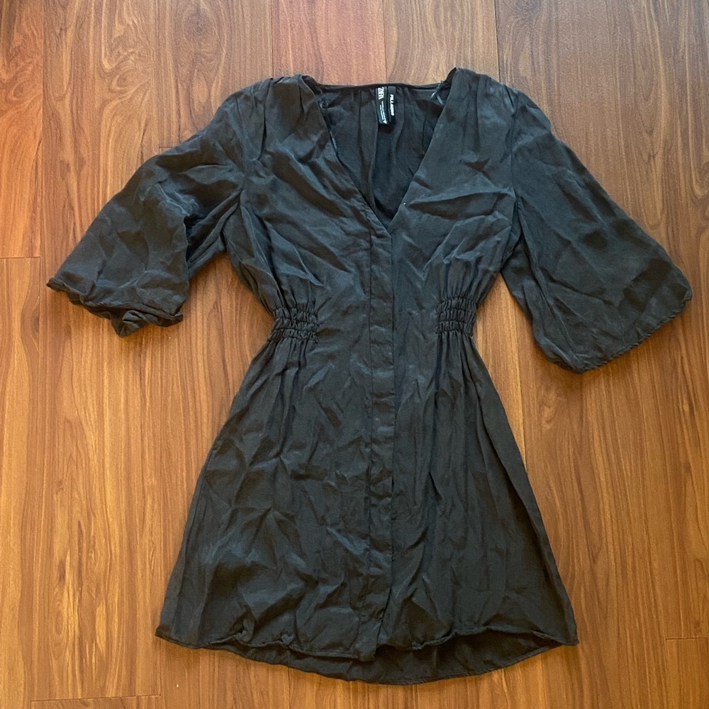 Zara Fillsens Ruched Short Sleeve Dress